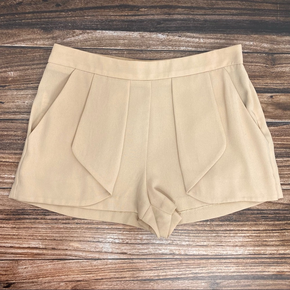 Forever 21 beige flowy panel front shorts XS